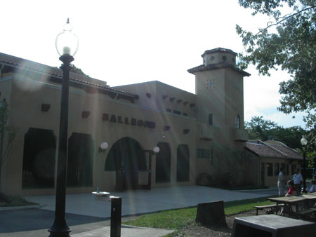glenecho-04-spanishballroom