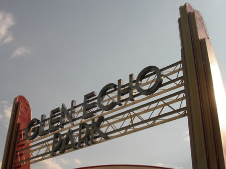 glenecho-08-marquee